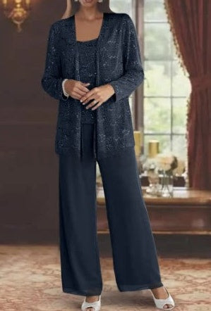 Two-Piece Women's Outfit with Long Sleeves and Flattering Cut - 11 - Rokvane